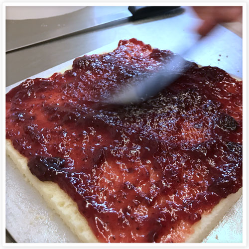 Strawberry Jam cake Filing